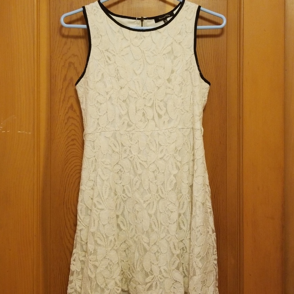 White Flowered Max and Riley Dress, Size M